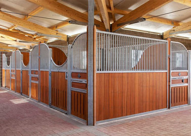 Stajnie dla koni Freedom |  System Stajnie dla koni w czarnej powłoce i stoisko z drewna bambusowego